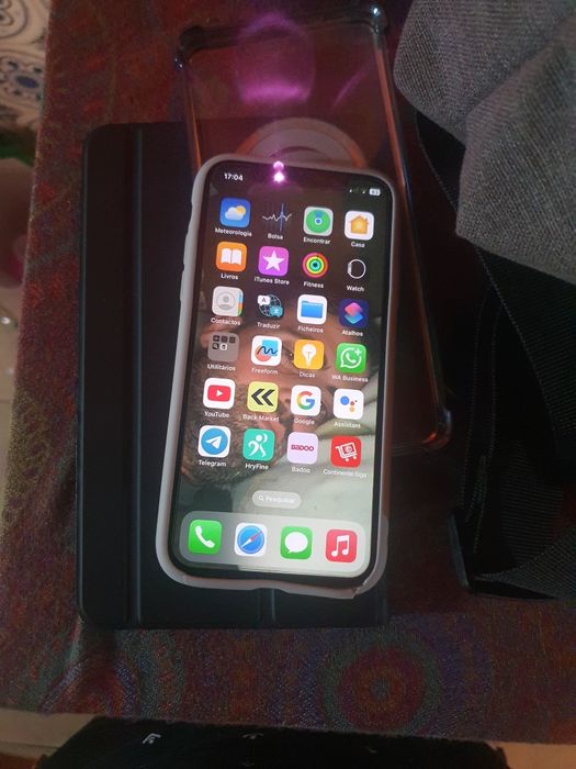 iPhone X em bom estado