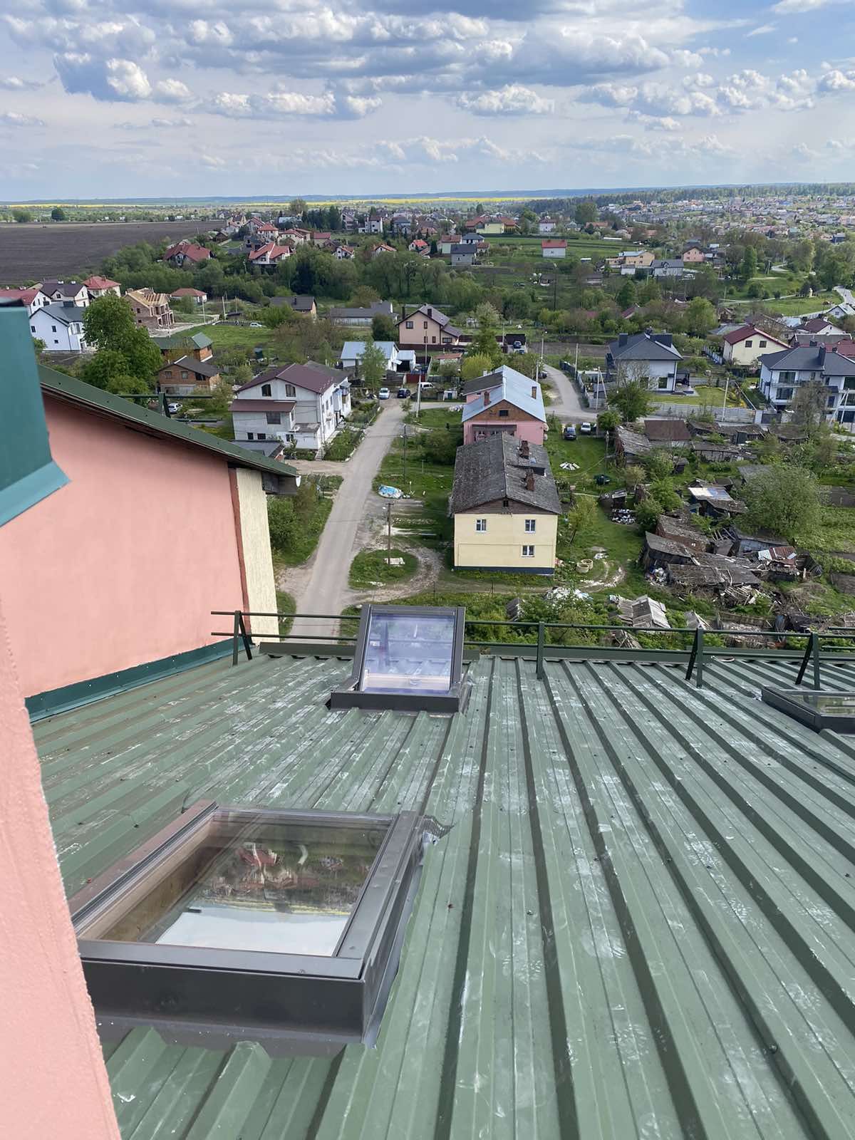 Монтаж мансардних вікон FAKRO,Roto,Velux. Дах, покрівля. Ціна від 4500