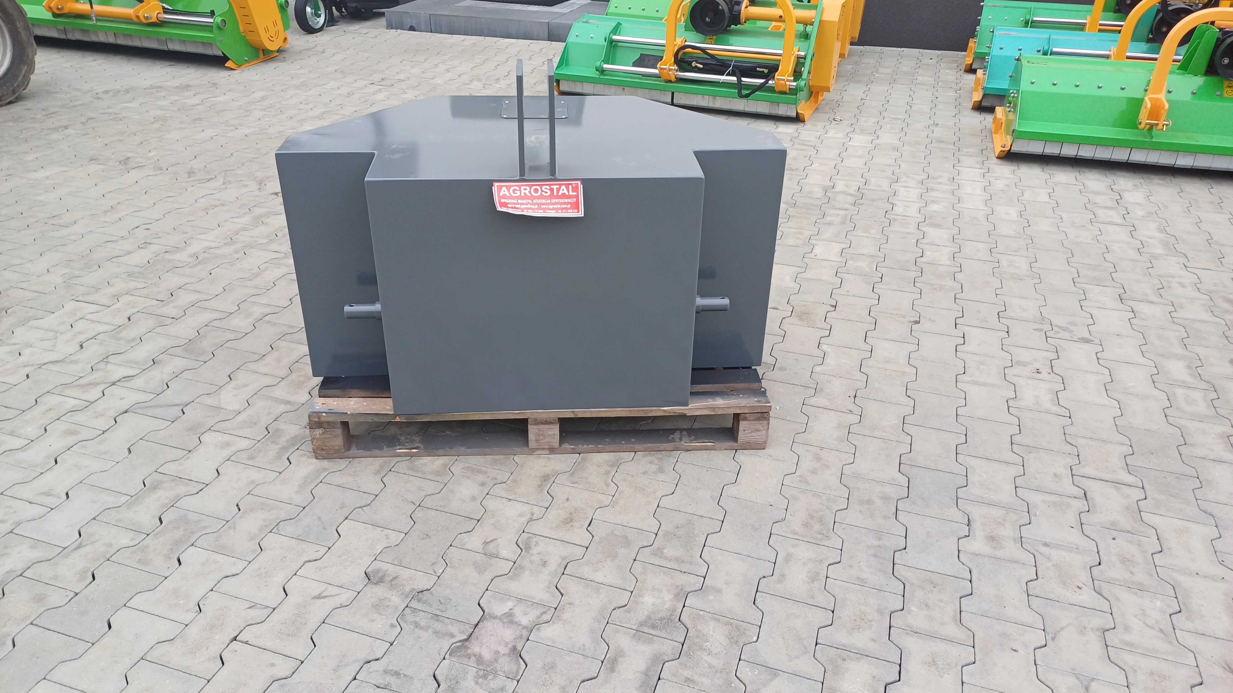 Balast obciążnik na tuz ciągnika zalany betonem 400  1200 kg  AGROSTAL