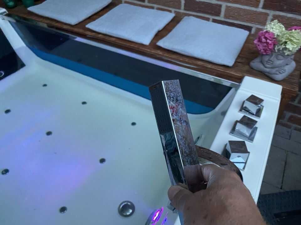 Wanna z hydromasażem masażem 2os akrylowa jacuzzi radio jacuzi jakuzi
