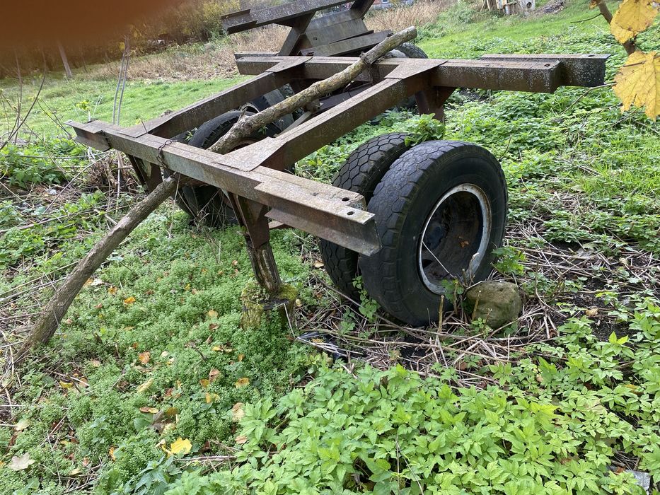 причіп до великих тракторів