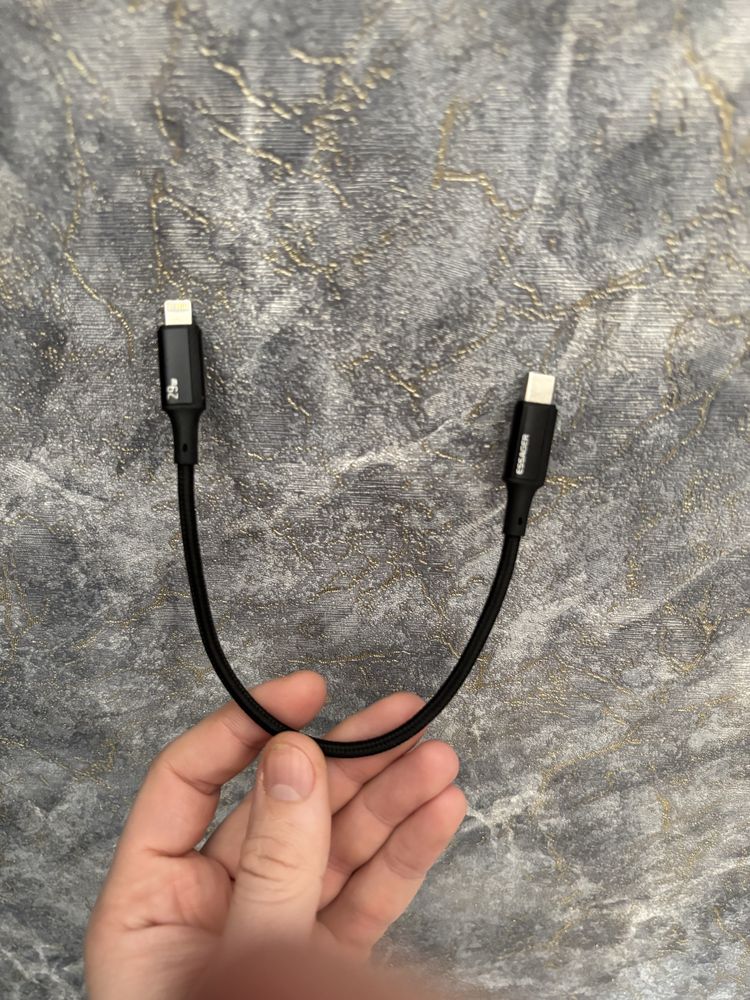 Новий Міні кабель Apple USB-C to Lightning