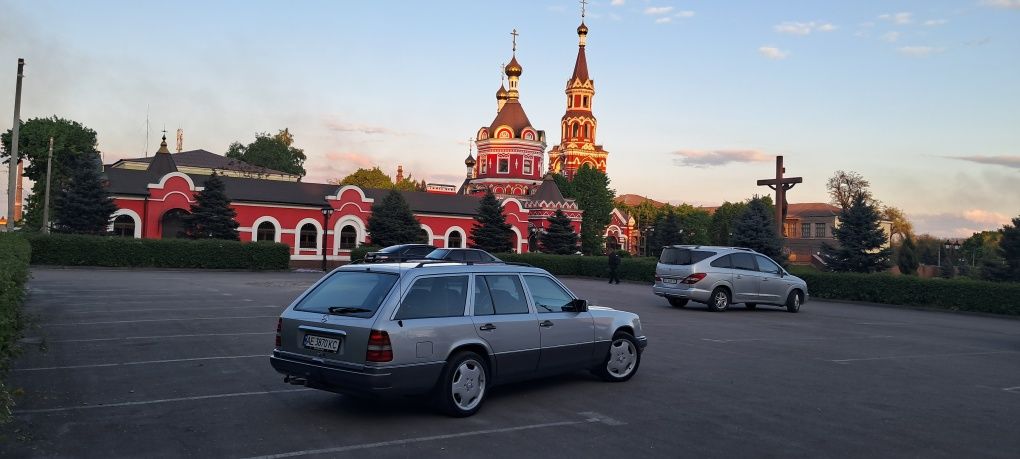 Mercedes w124 1995г.