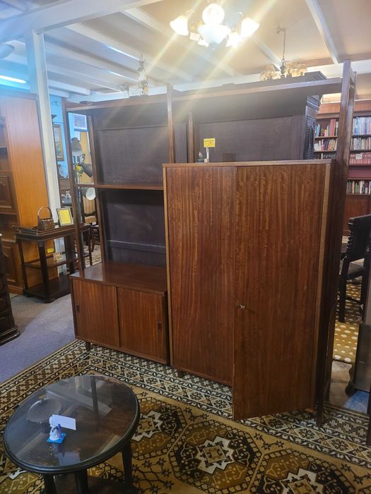 Estante Olaio - Algumas marcas de uso