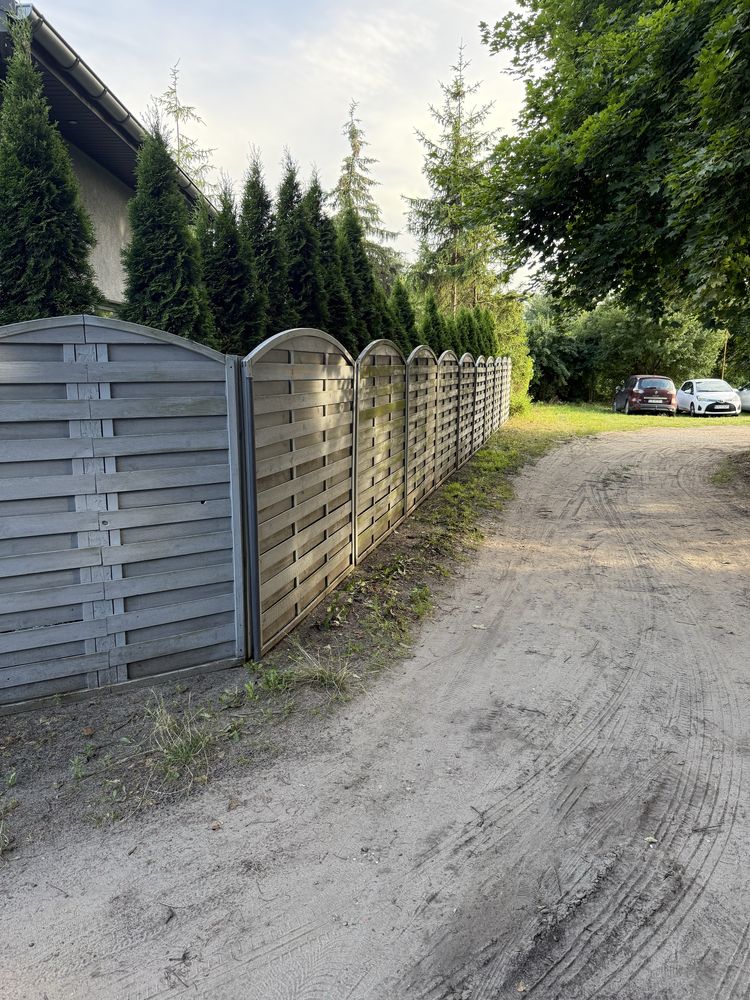 Płot panelowy drewniany