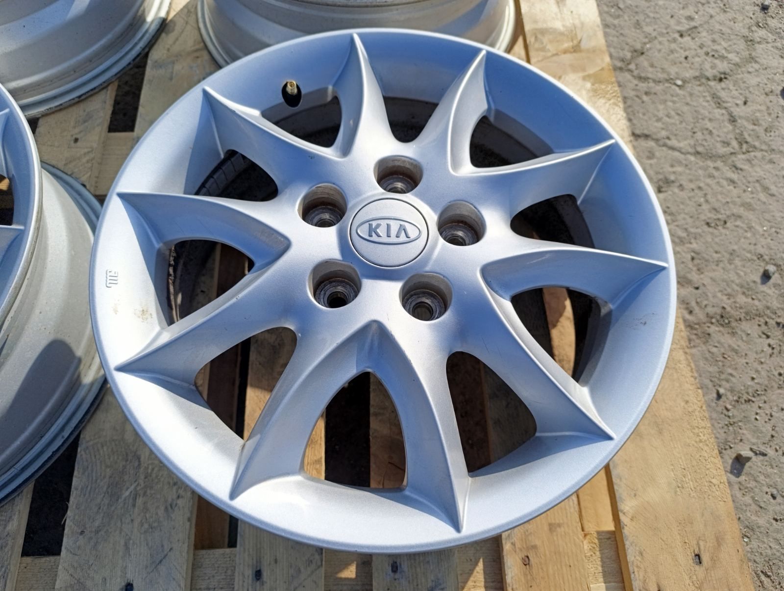 Легкосплавні диски Kia 5*114,3 R16