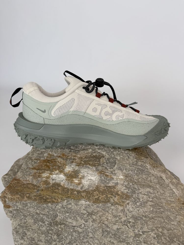 Nike Acg Mountain Fly 2 Low Gore-Tex