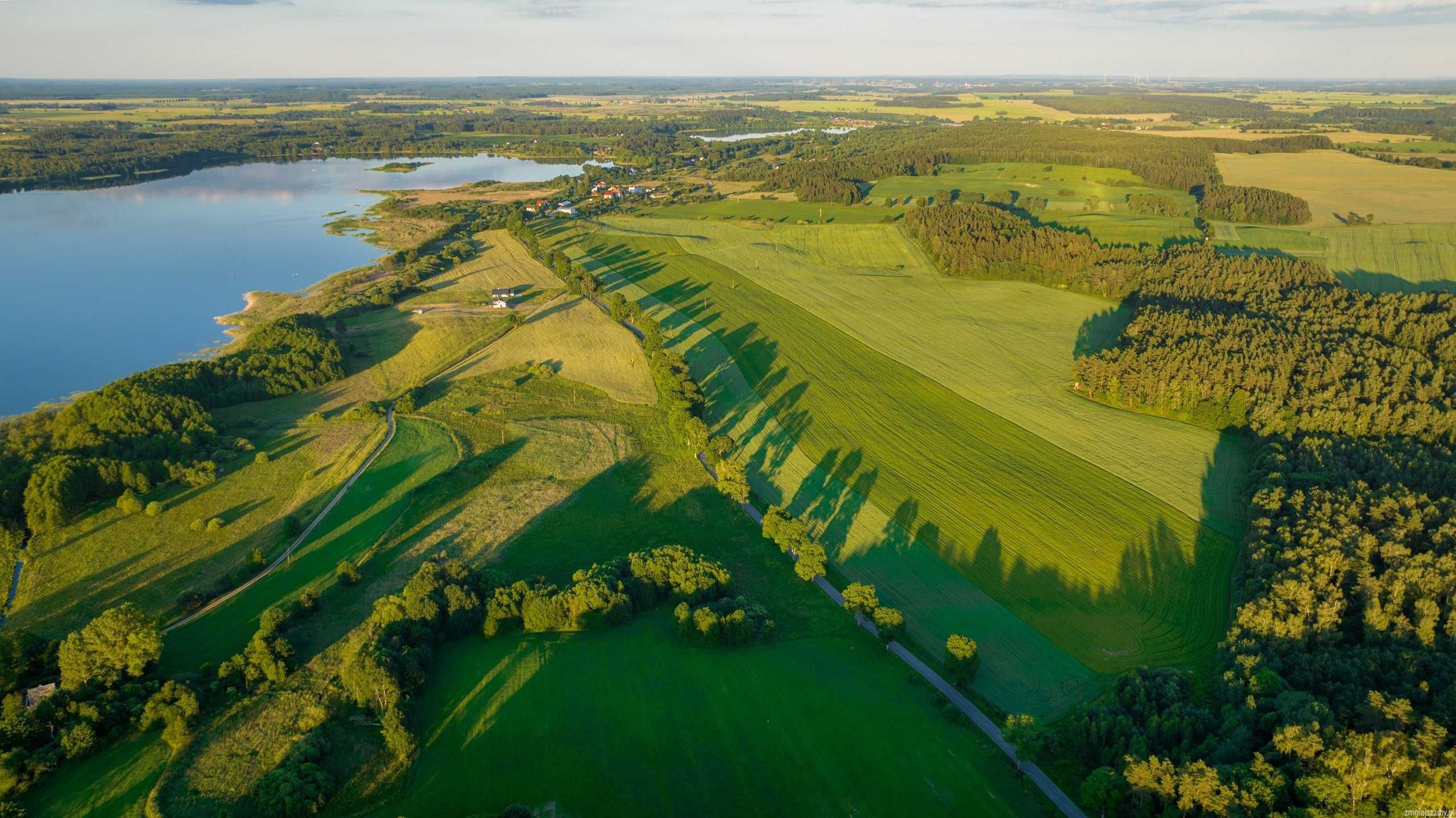 Działka na mazurach nad jeziorem Kownatki 10 arów warunki zabudowy