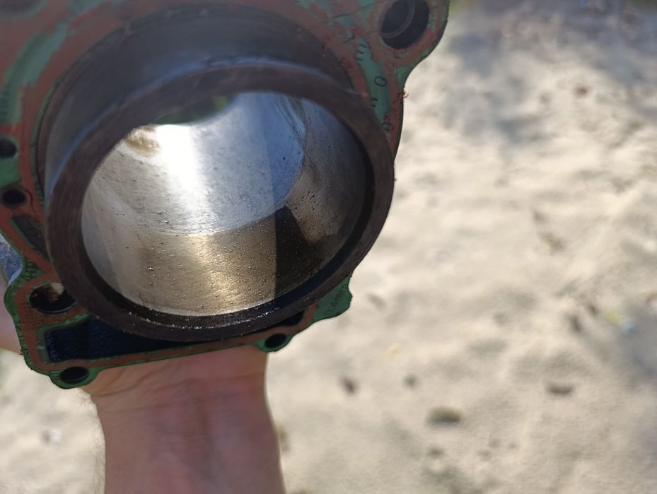 Cylinder Aprilia SX 125 18 – 21 r z tłokiem tuleja silnika części A4