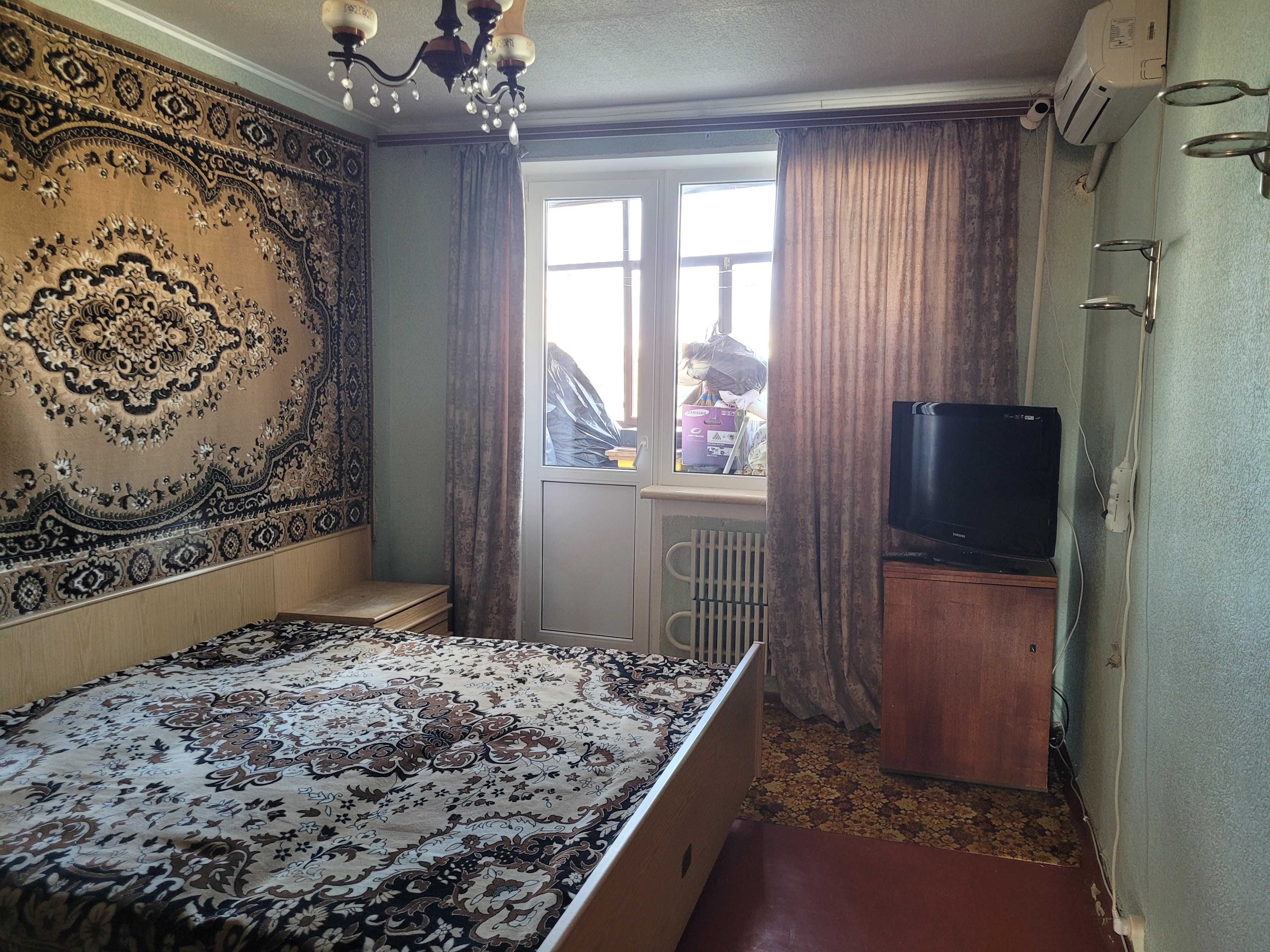 Продам 3к с мебелью и техникой возле м.Алексеевская (403649)
