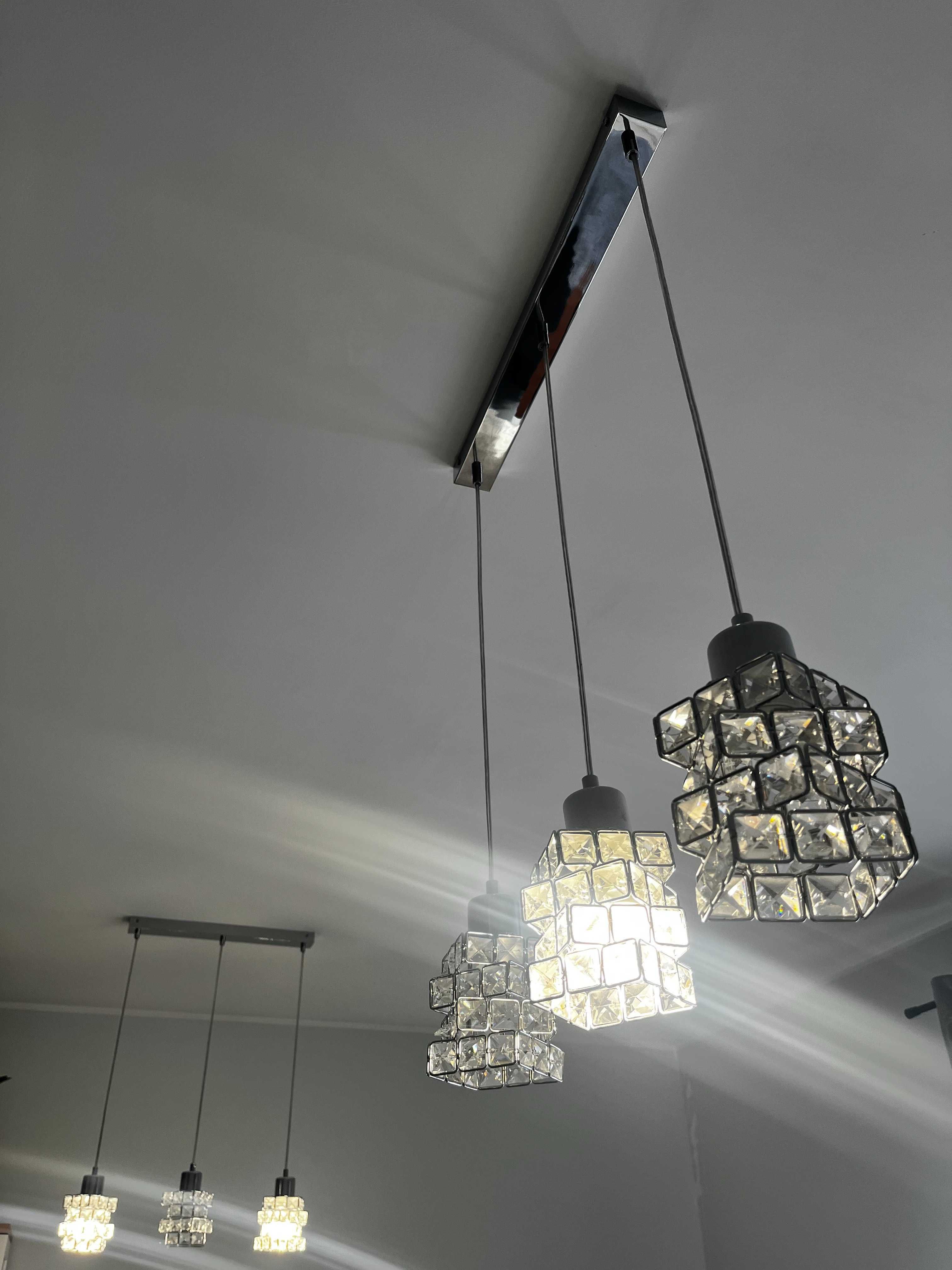 Lampa wisząca do salonu lub kuchni
