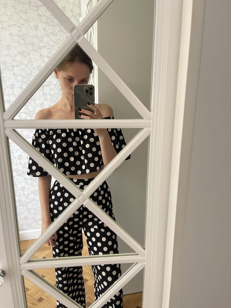 Костюм в трендовый горох Asos