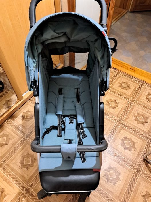 Прогулянковий візок