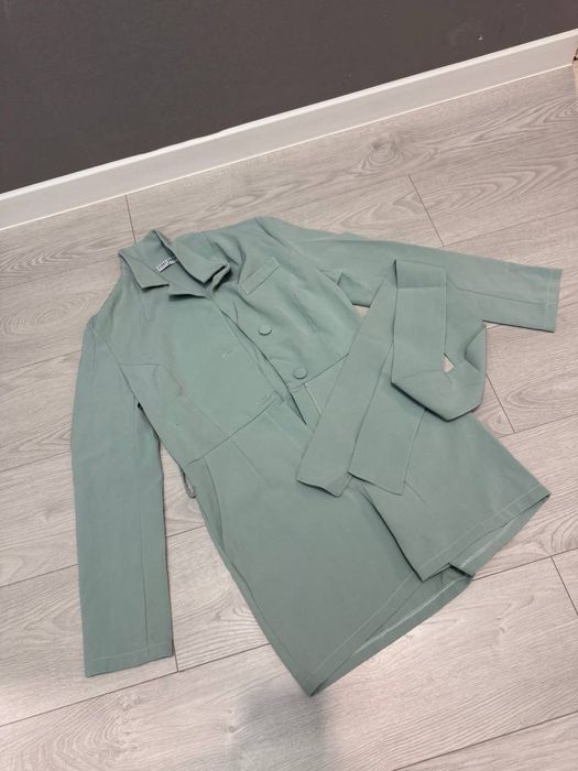 Комбінезон оливковий з поясом розмір S