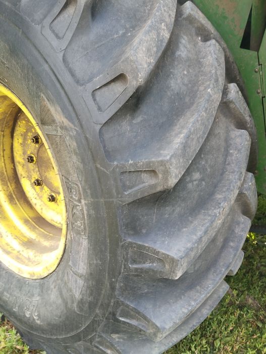 Комбайн свіжопригнаний John Deere 1075