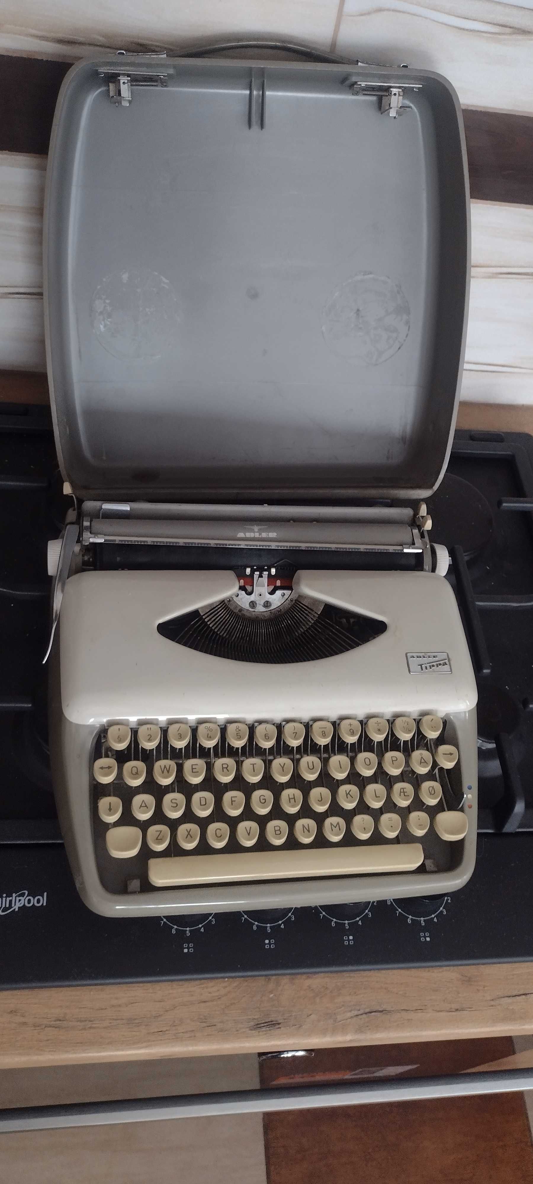 zabytkowa maszyna do pisania adler made in germany,lata 60,okazja