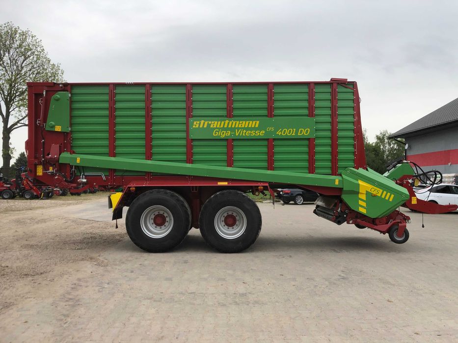 Przyczepa samozbierająca STRAUTMANN Giga CFS4001DO 36m3 DIN Najtaniej