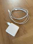Oryginalny zasilacz ładowarka Apple MacBook 61w