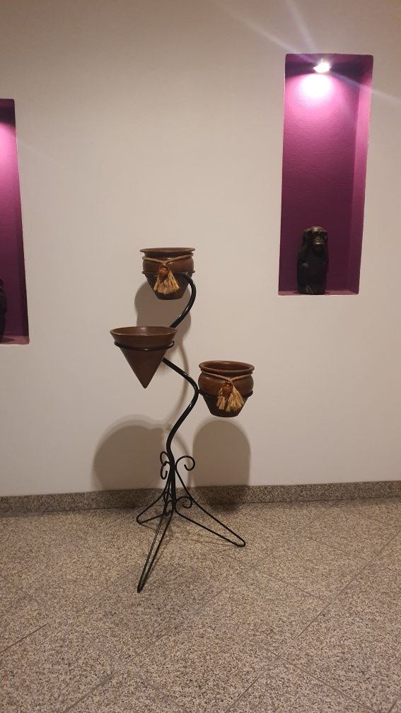Estrutura com vasos