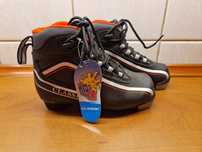 Nowe buty do nart biegowych Classic roz.30 NNN