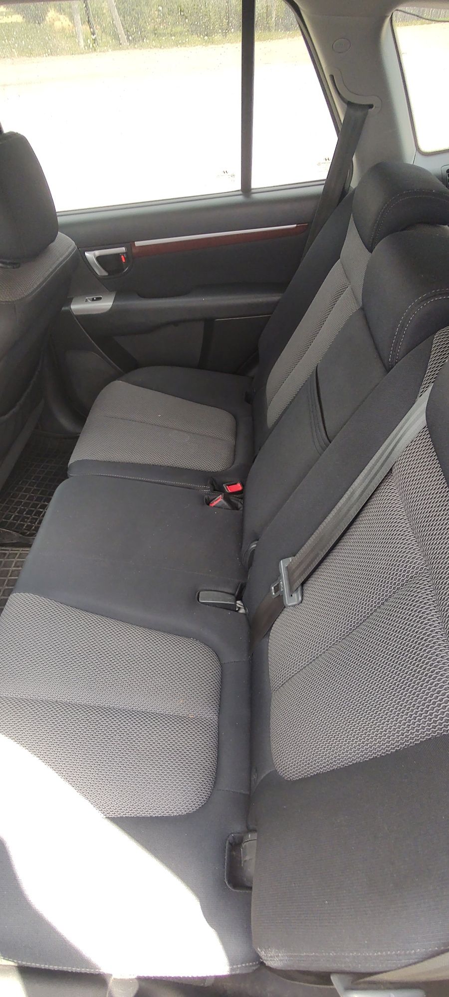 Продам Hyundai Santa Fe 2007