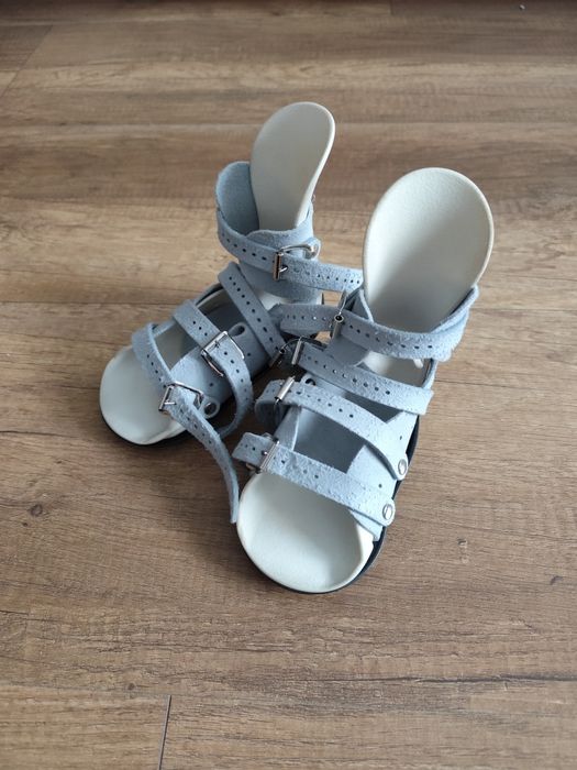 Buty do szyny Mitchella 8