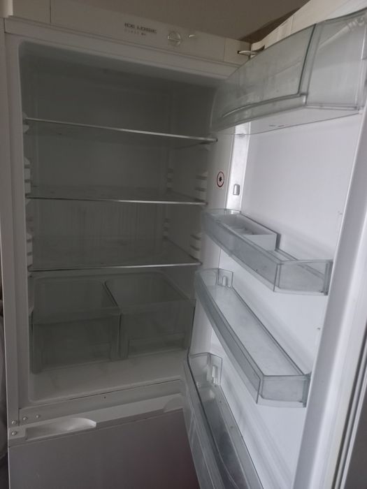 Холодильник snaige