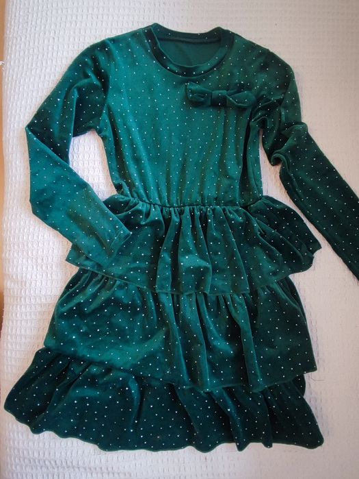 Sukienka świąteczna 152