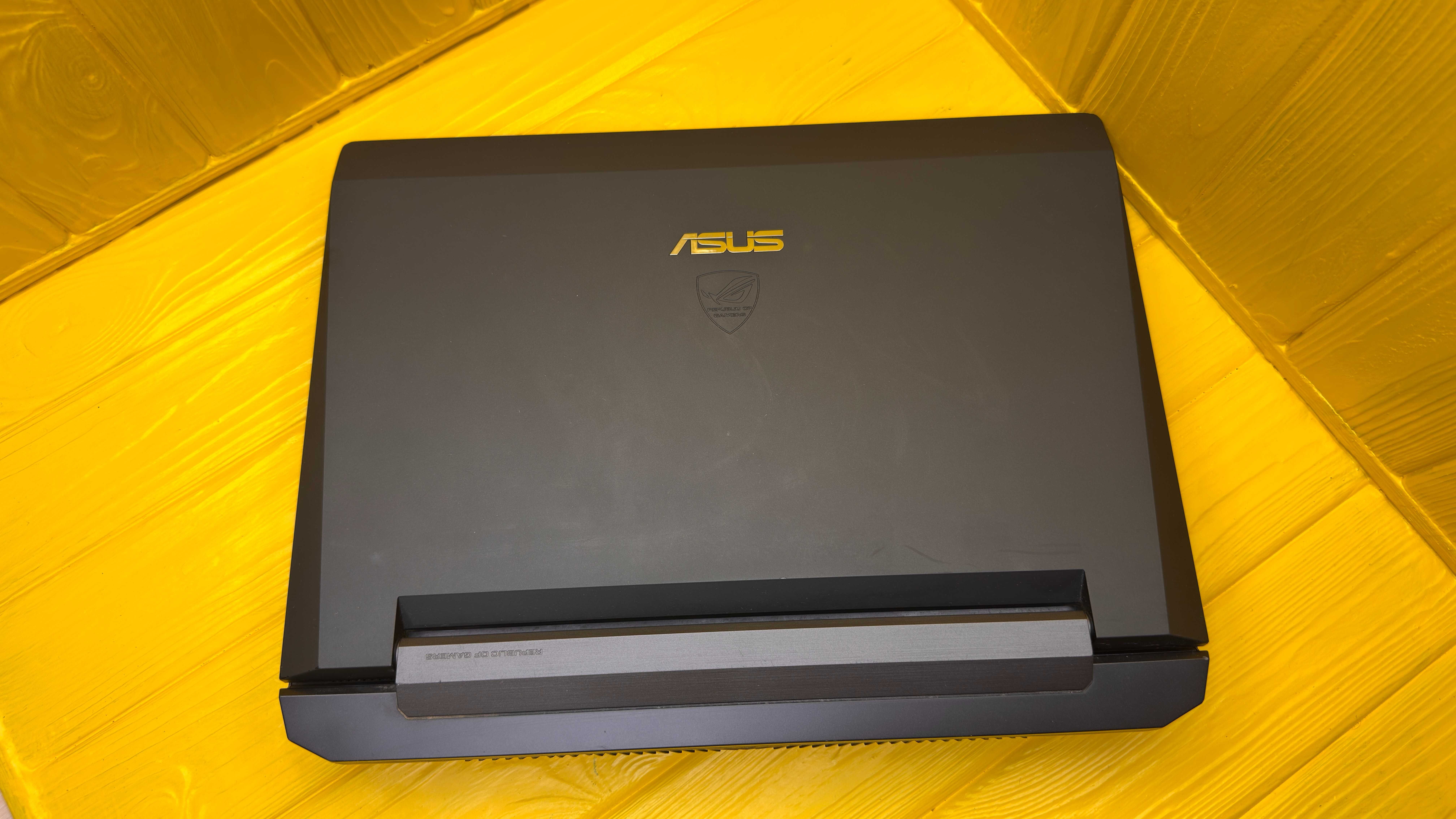 Ноутбук Для Работы и Игр Asus ROG G74SX /17.3" FHD/GTX 560M 2 GB