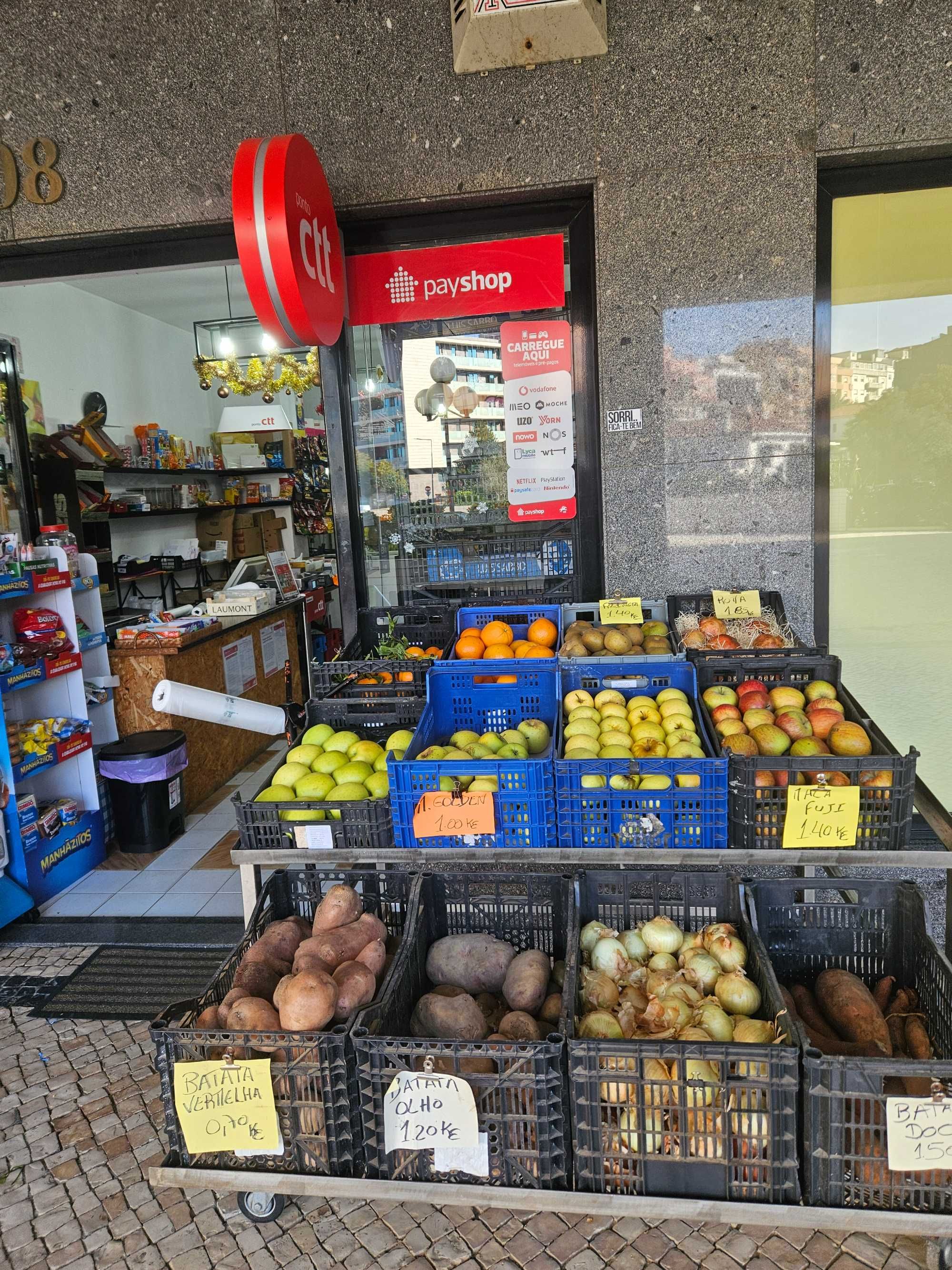 Passa-se minimercado