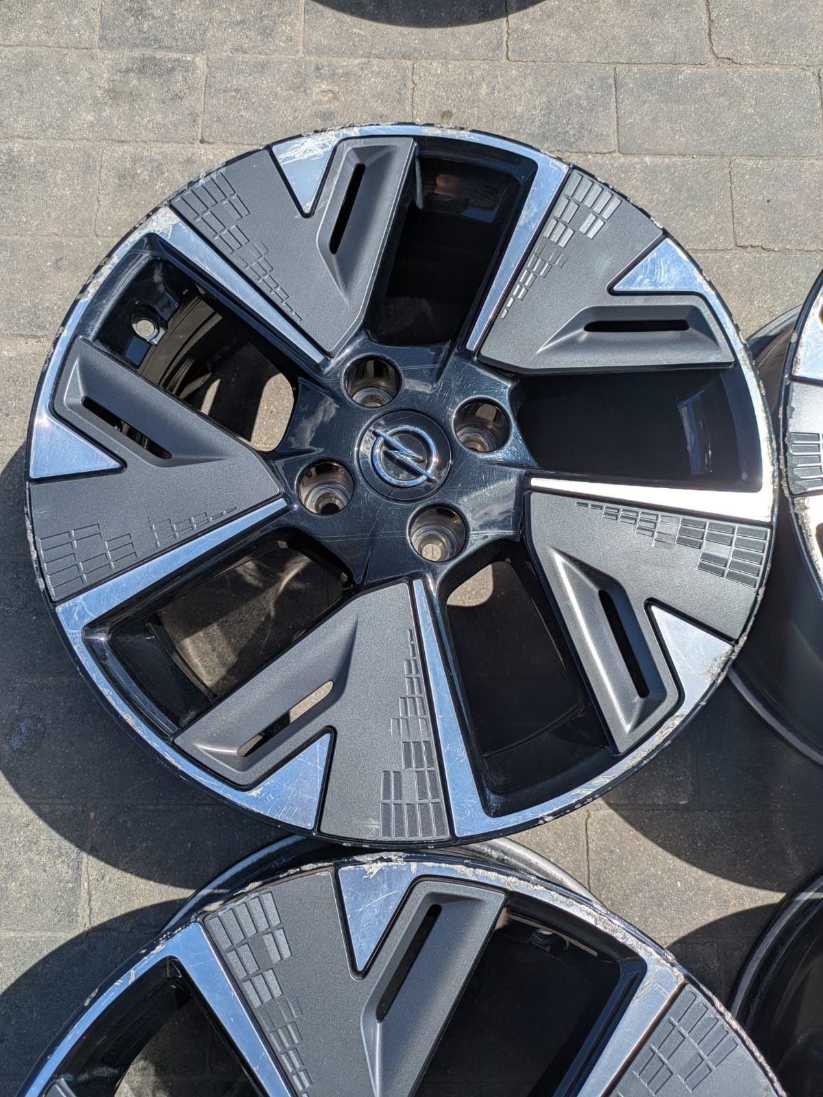 Alufelgi Opel Corsa F, Mokka II Citroen Peugeot 208 II 4x108 ET32  17"