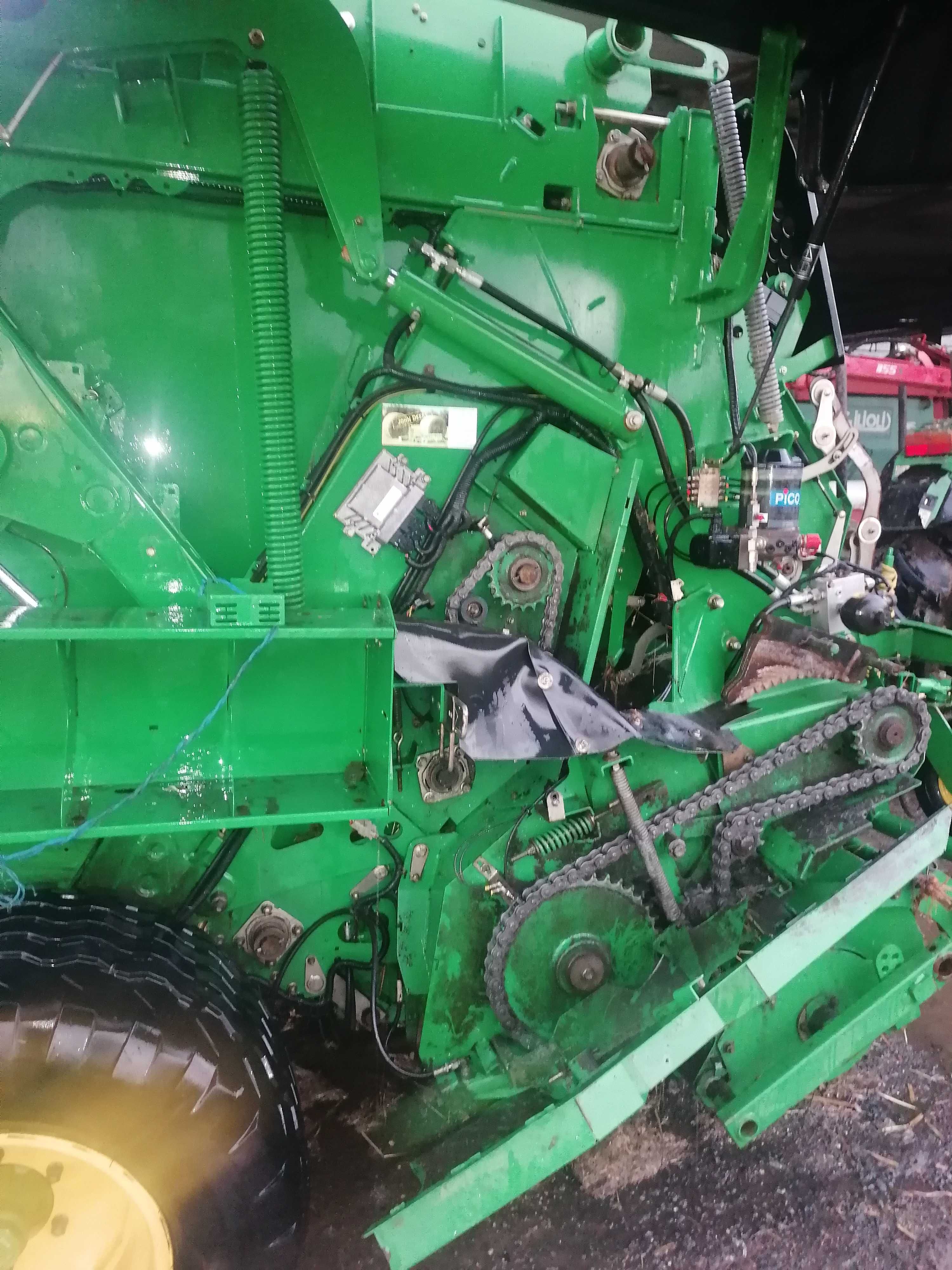 Enfardadeira de rolo John deere 960