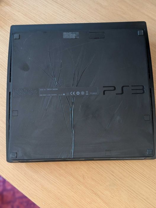 PS3 - Pack Consola+8 Jogos