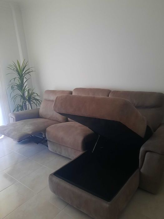 SOFÁ Chaise Long microfibra