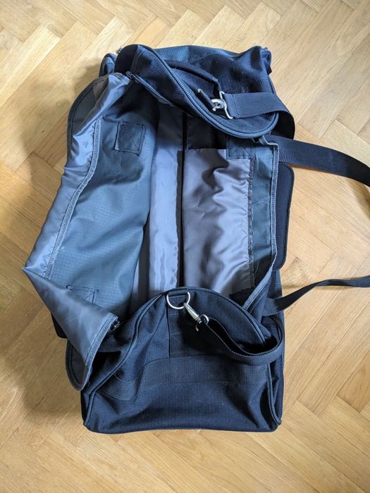 Torba na kółkach Decathlon ok. 100L w idealnym stanie