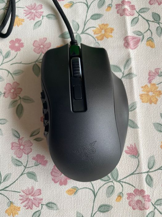 Rato ergonómico naga x