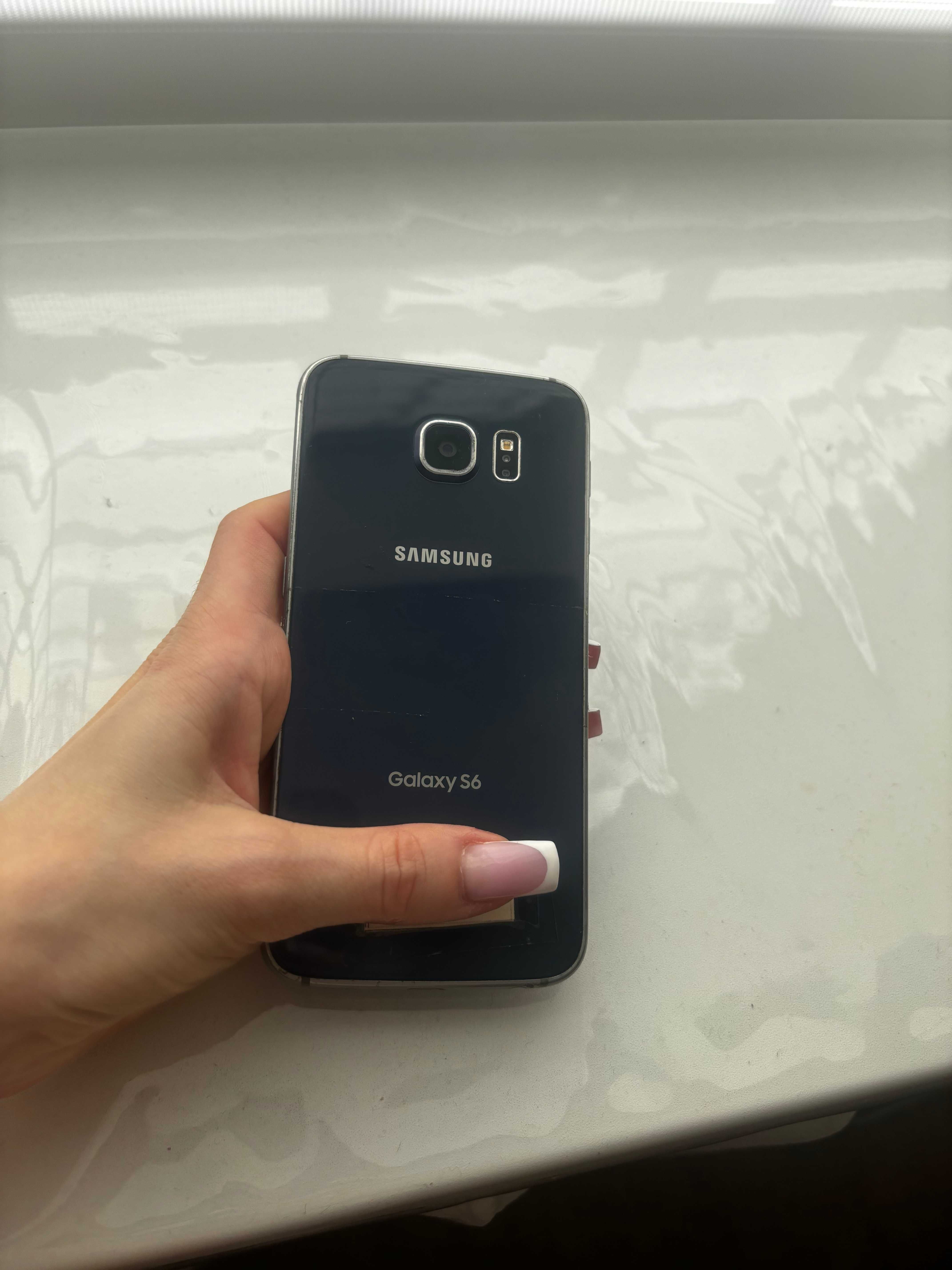 Телефон Samsung Galaxy S6