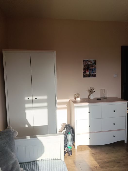 Meble dziecięce dla dziewczynki