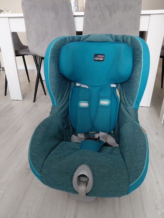 Sprzedam fotelik samochodowy britax