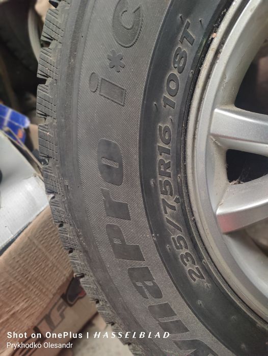 Зимова гума 235/75 R16