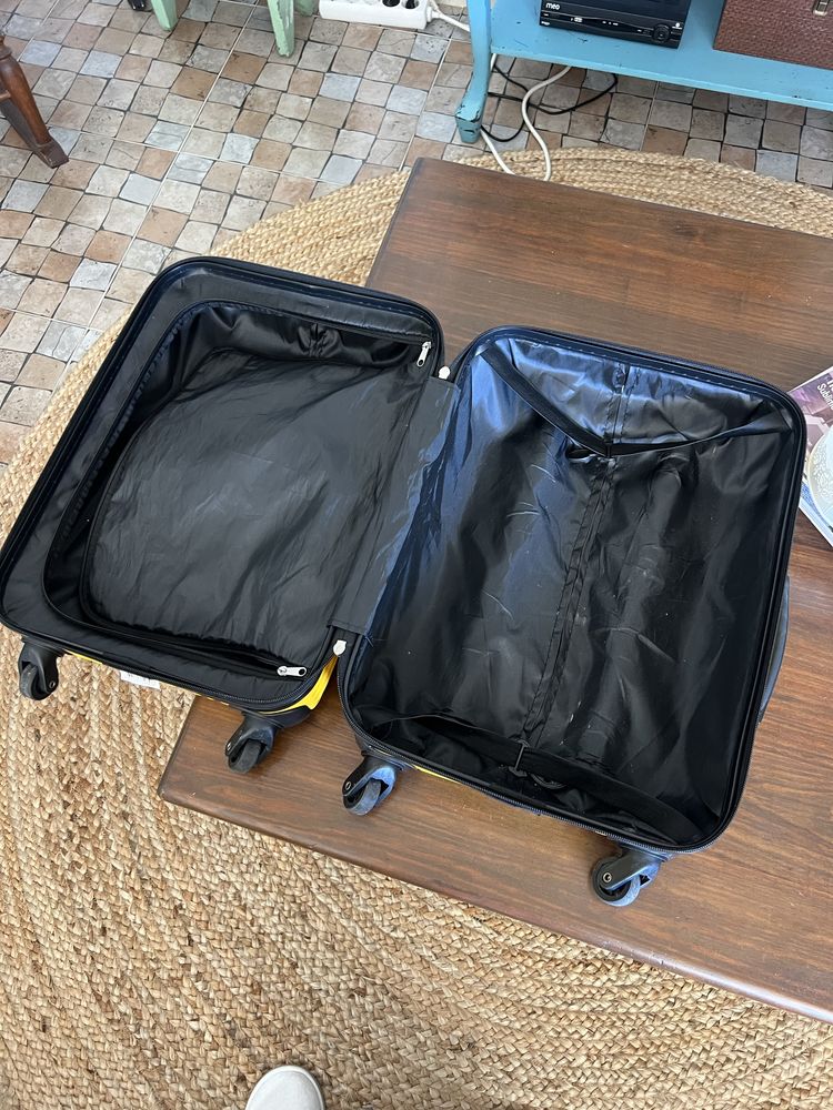 Mala de viagem rigida a estrear