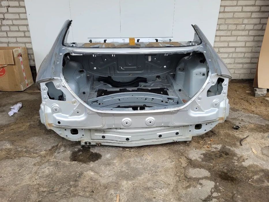 MERCEDES W219 CLS PAS WANNA TYŁ ĆWIARTKA