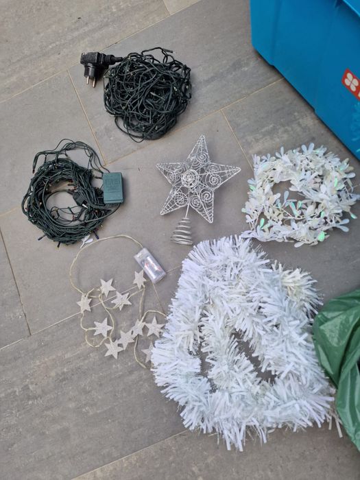 Árvore Natal Leroy Merlin c/ pinhas 1.50m c/ acessorios