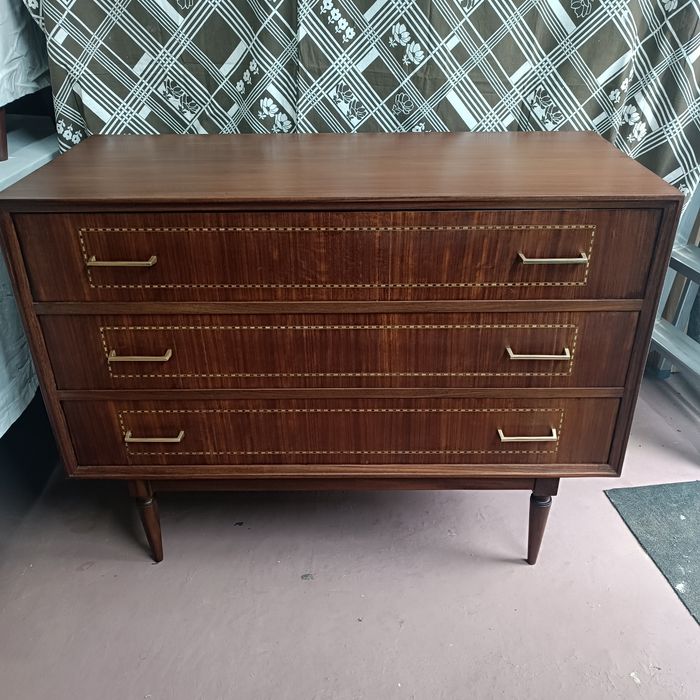 Cómoda vintage com 3 gavetas