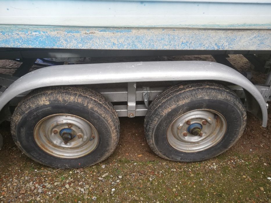 Łódź motorowa z canoppy