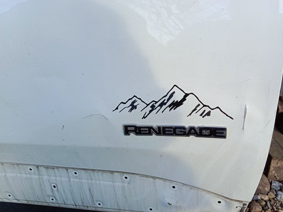 Джип Ренегат дверка права передня