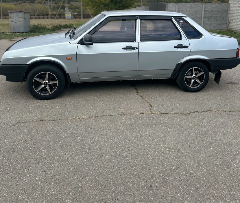 Продам ВАЗ2199. Чорна пʼятниця протягом 2 тижнів 2000-1900