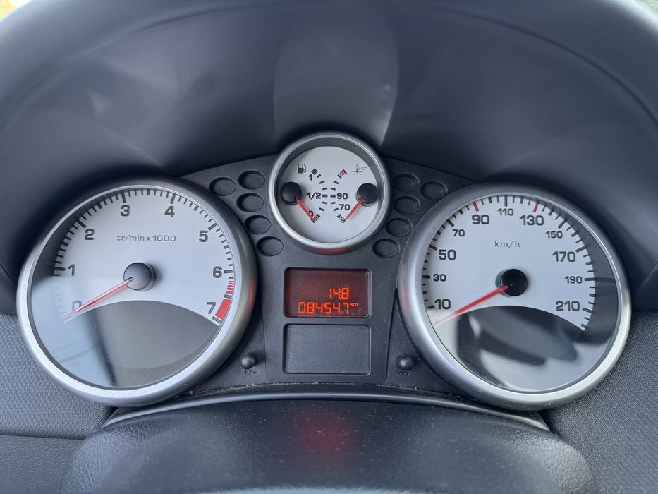 PEUGEOT 207 1.4 GASOLINA  1 DONO  ANO 2008 80.000 KMS    NACIONAL