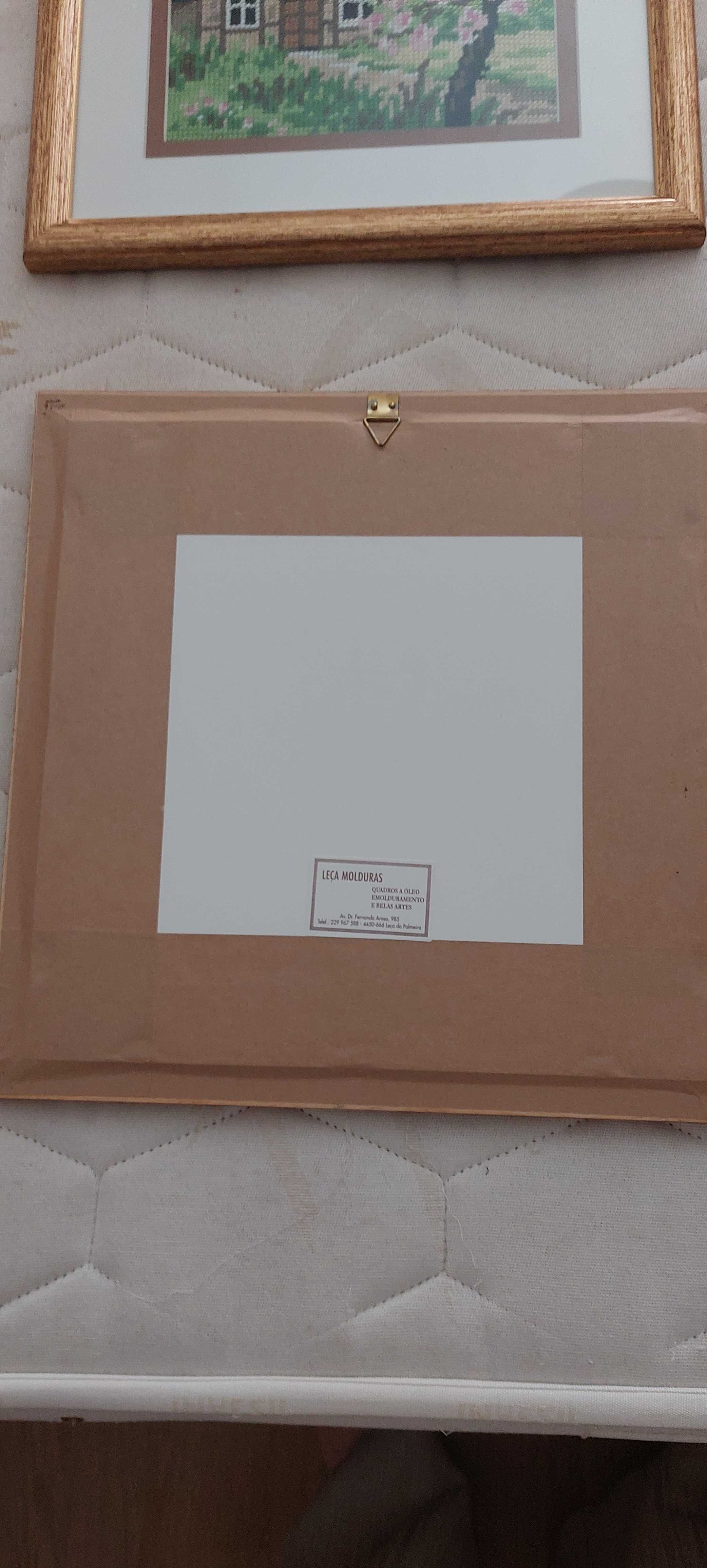 Conjunto quadros bordados à mão