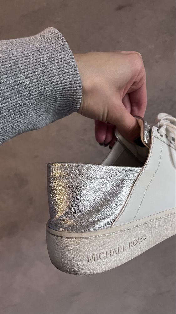 Trampki Michael Kors, białe, srebrna pięta.